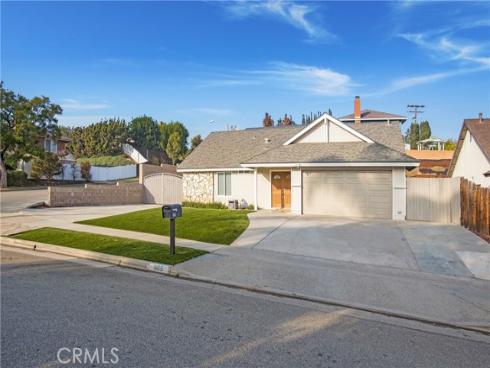 385  Buttonwood   Drive, Brea, CA