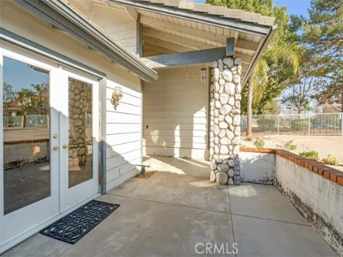 931  kings canyon   Road, Brea, CA