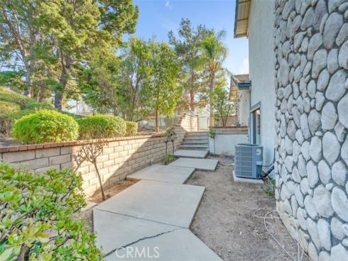 931  kings canyon   Road, Brea, CA