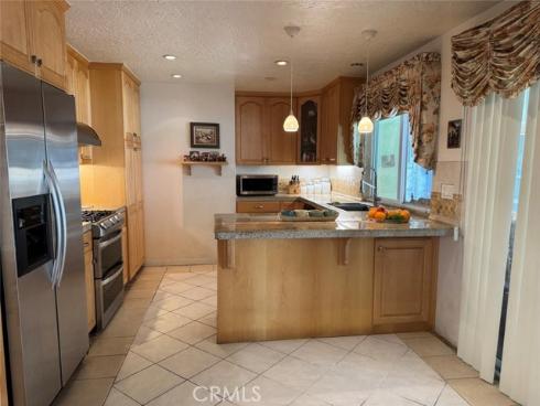 680 S Oakhaven Avenue, Brea, CA