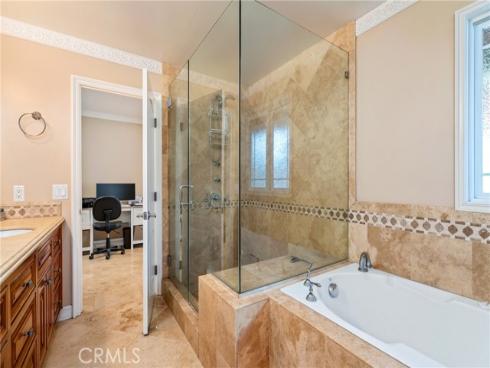 130 Mariposa Way , Brea, CA