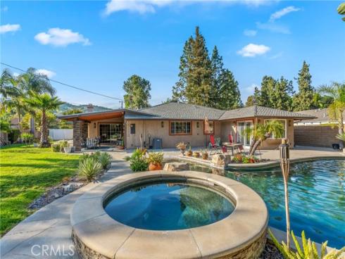 130 Mariposa Way , Brea, CA