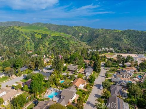 130 Mariposa Way , Brea, CA