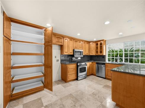 452 Castlegate Lane, Brea, CA