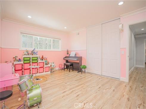 976  Northwood   Avenue, Brea, CA