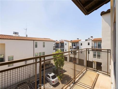 576 S Brea Boulevard, Brea, CA