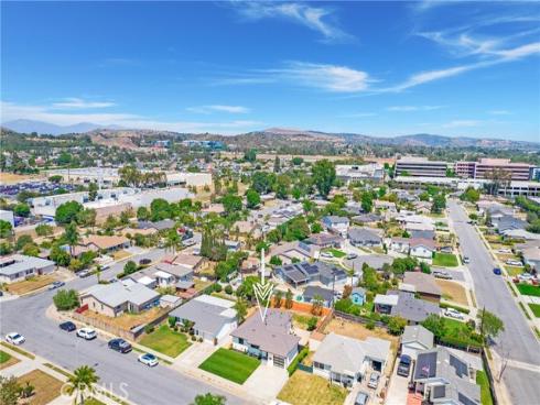 212 Oak Place, Brea, CA