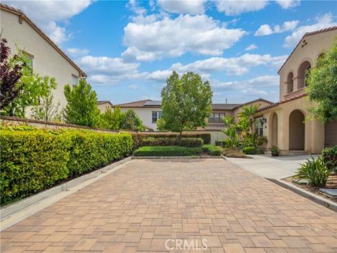 323 La Ventana Drive, Brea, CA
