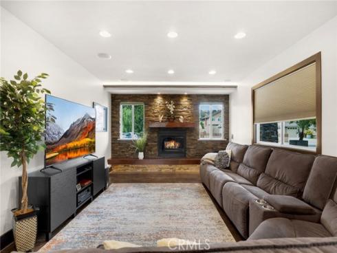 309 Roundtree Court, Brea, CA