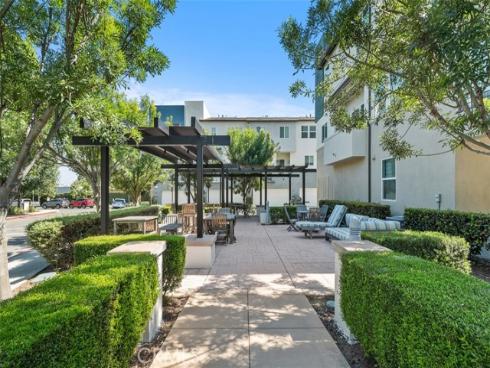 432 Broadway , Brea, CA