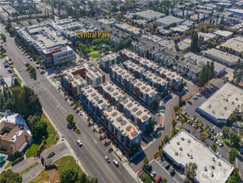 448  W Central Ave  , Brea, CA