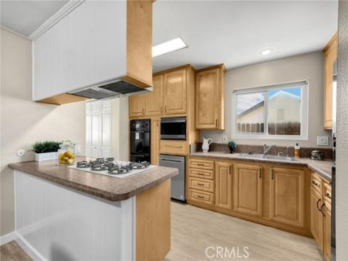 909 Orangewood Dr , Brea, CA