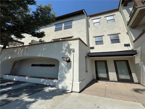 503 S. Brea Boulevard 18