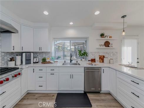 702  Oakcrest   Avenue, Brea, CA