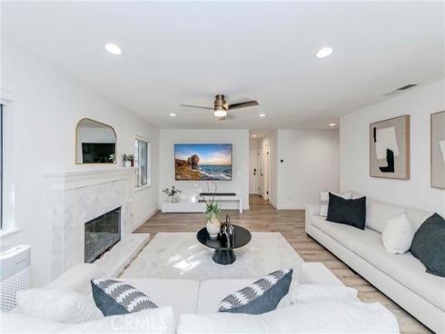 702  Oakcrest   Avenue, Brea, CA