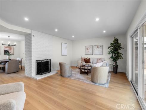 3349 Greenleaf Drive