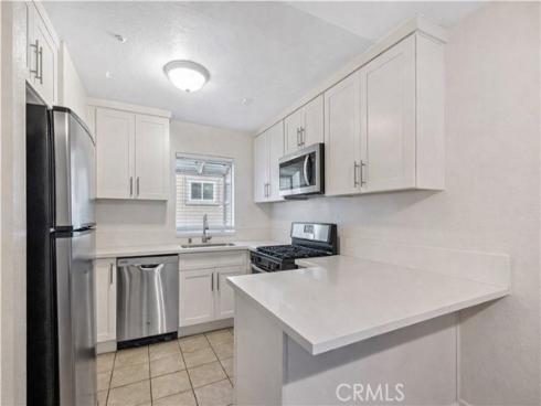 334 S Walnut Avenue, Brea, CA