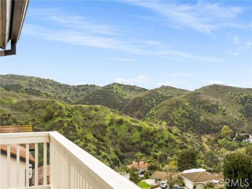 386  Olinda   Drive, Brea, CA