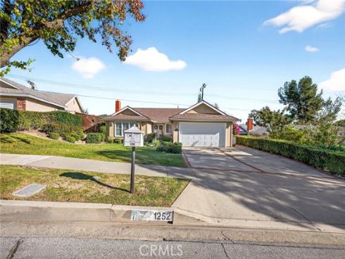 1252  Tamarack  , Brea, CA