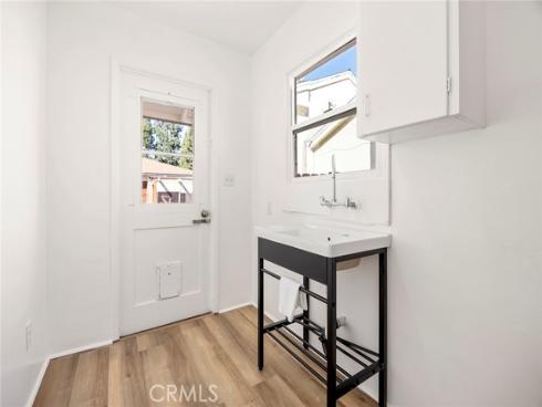 719 S Walnut , Brea, CA