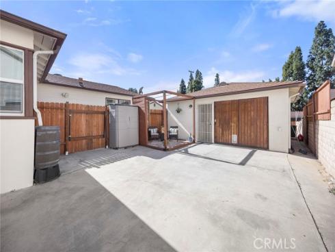 719 S Walnut , Brea, CA