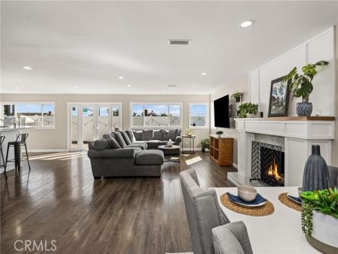 688 Buttonwood , Brea, CA