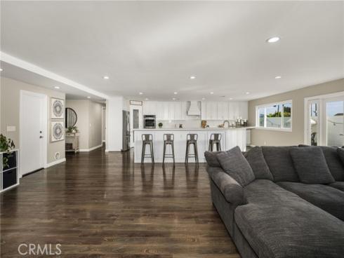 688 Buttonwood , Brea, CA