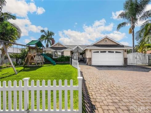 1002  Mariposa   Drive, Brea, CA