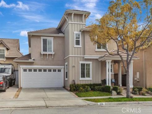 958  Baxter  , Brea, CA