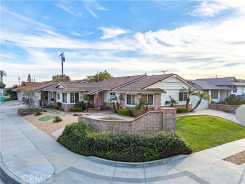 1209 N Puente Street, Brea, CA