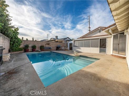 1209 N Puente Street, Brea, CA