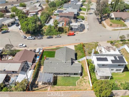 570  Olive   Avenue, Brea, CA