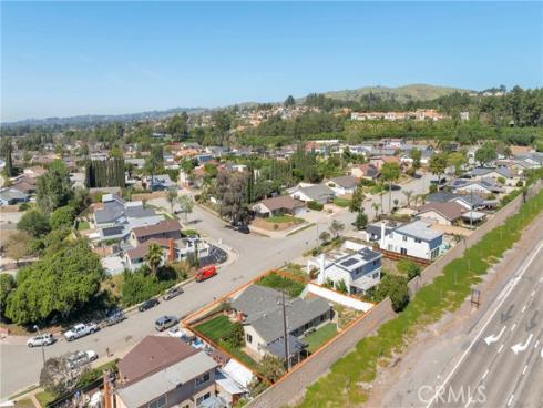 570  Olive   Avenue, Brea, CA