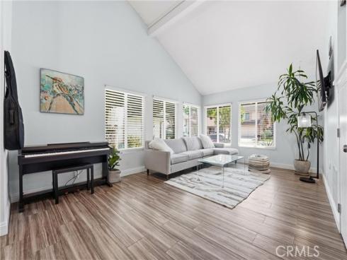 2257  Shadetree  , Brea, CA