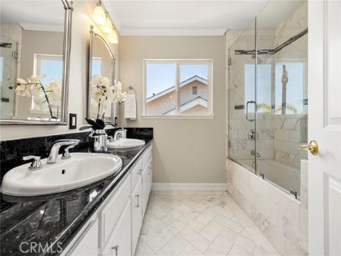 897  Kings Canyon   Road, Brea, CA