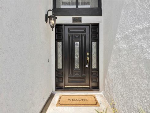 897  Kings Canyon   Road, Brea, CA