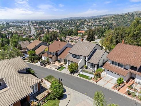 897  Kings Canyon   Road, Brea, CA