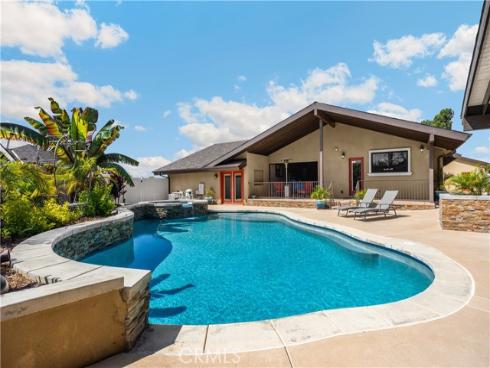 1001 W Dorothy   Drive, Brea, CA