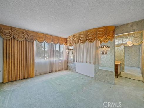 1319  Las Lomas  , Brea, CA