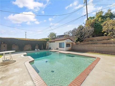 1319  Las Lomas  , Brea, CA