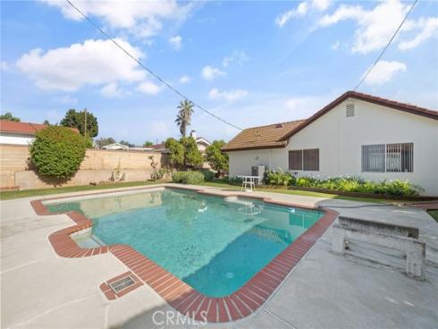 1319  Las Lomas  , Brea, CA