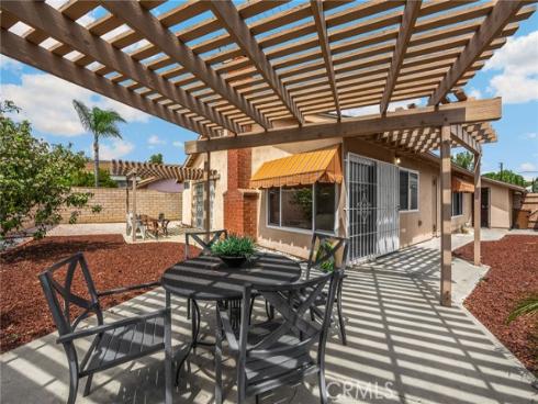 1618  E Eucalyptus   Street, Brea, CA