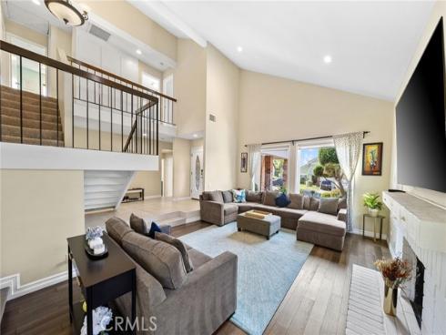 1013  Woodcrest  , Brea, CA