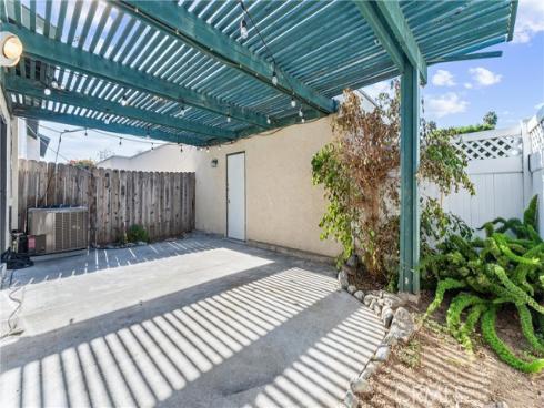 692  Archwood   Avenue, Brea, CA