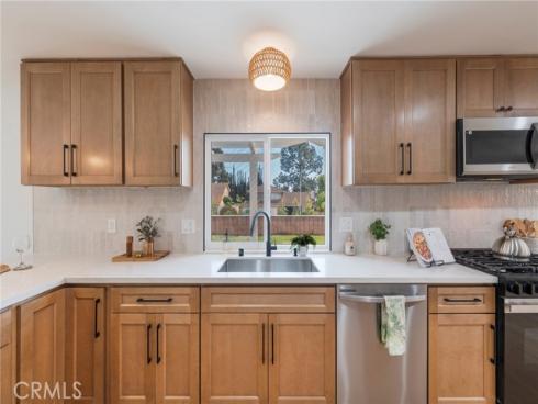 938  Oakcrest  , Brea, CA