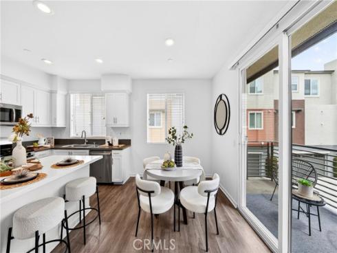 156 N Orange  , Brea, CA