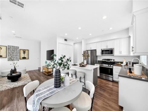 156 N Orange  , Brea, CA