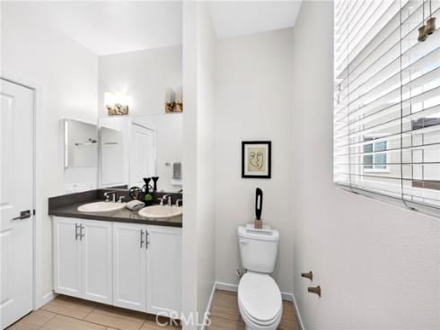 156 N Orange  , Brea, CA