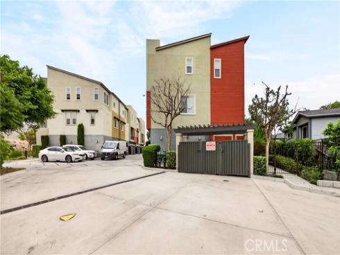 156 N Orange  , Brea, CA