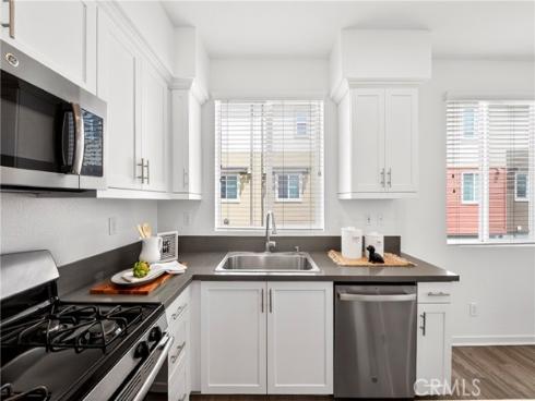 156 N Orange  , Brea, CA